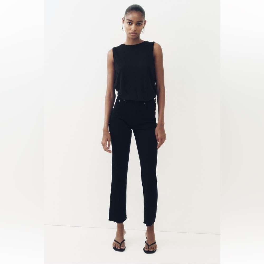 LIKE NEW** Zara ZW High-Waisted Cropped Slim Fit Jeans - Picture 2 of 8